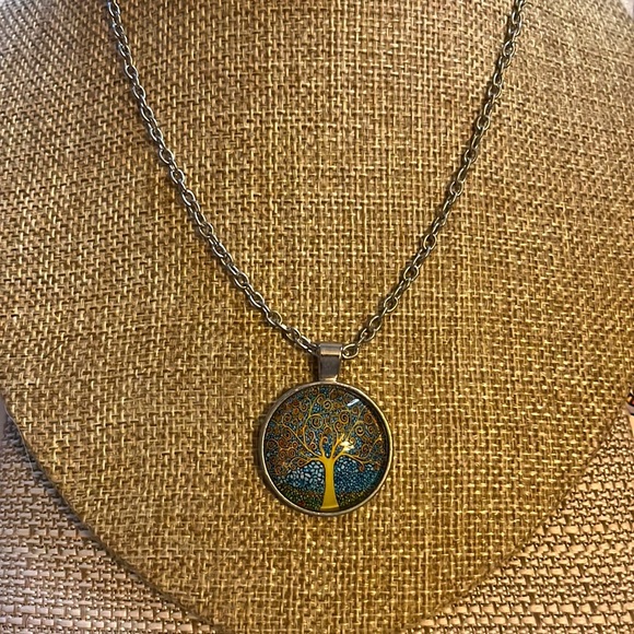 Necklaces - Picture 3 of 3